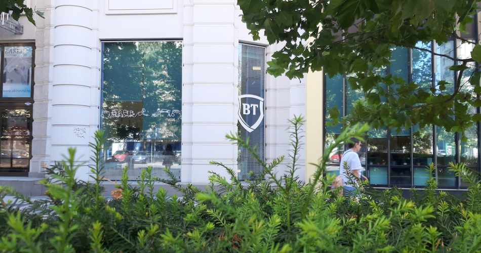 credit pensie handicap banca transilvania