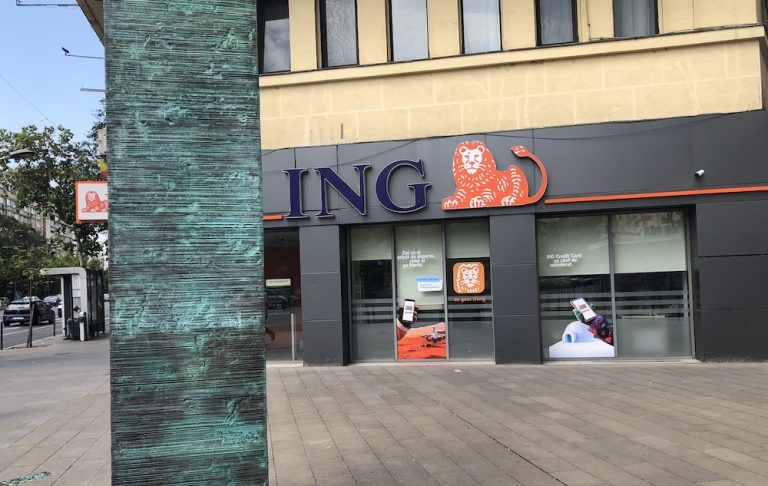 Cum pot plăti rata la credit, dacă am poprire?
